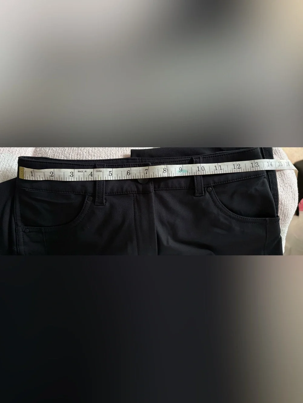 lululemon athletica Lululemon City Sleek 5 Pocket Black Ponte Ankle Pants sz 4